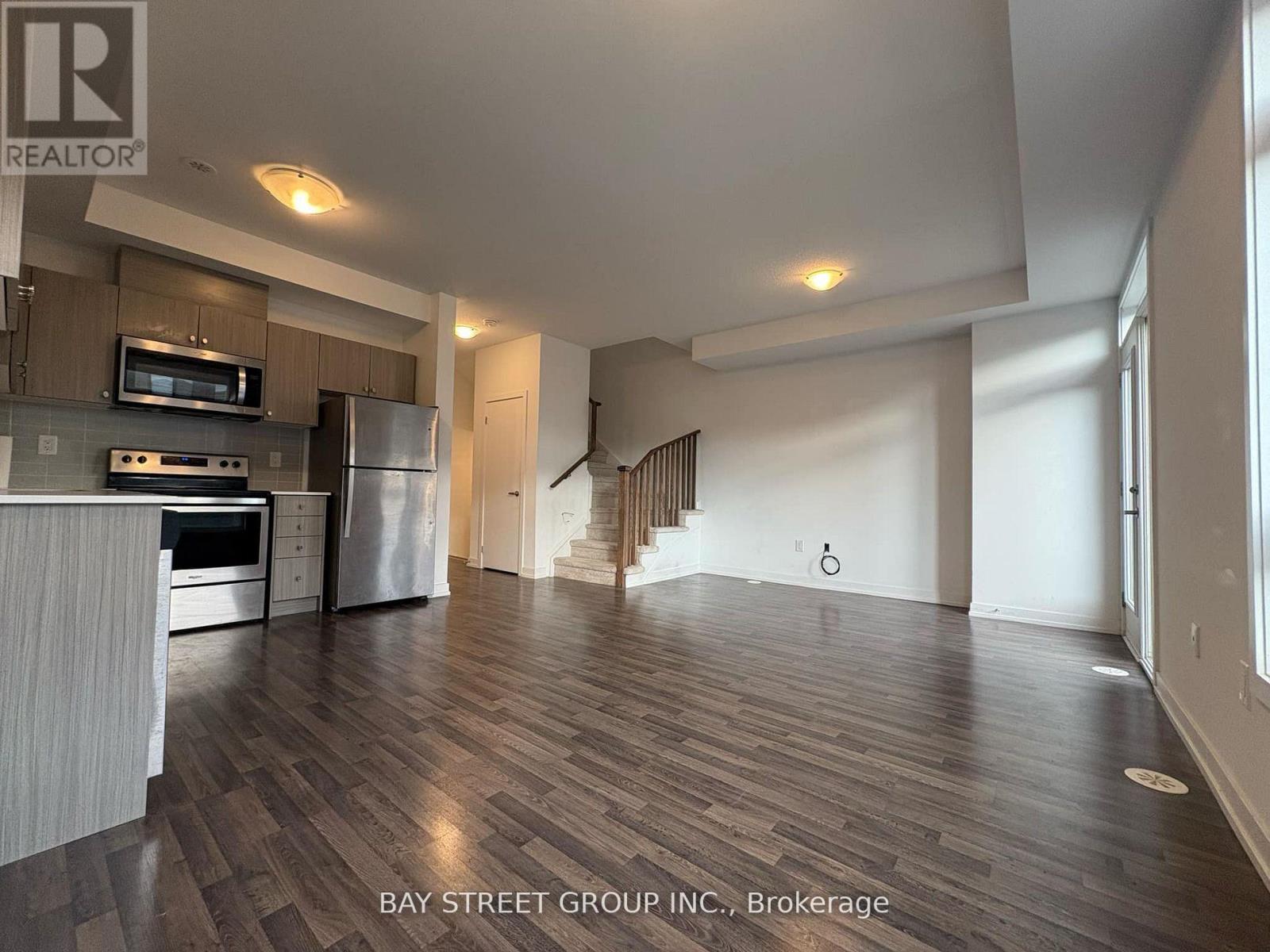 9 Seymour Street, Vaughan, Ontario  L4L 0L7 - Photo 3 - N12427161