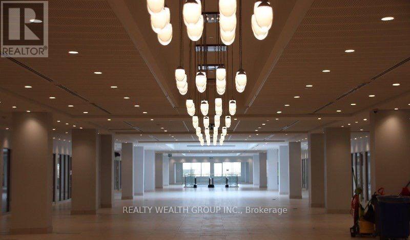 242 - 7777 Weston Road, Vaughan (Vaughan Corporate Centre), Ontario  L4L 0G9 - Photo 3 - N12427166
