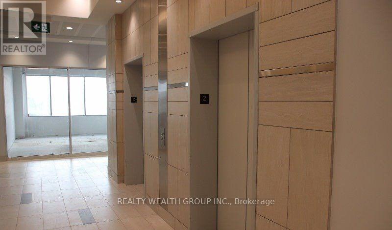 242 - 7777 Weston Road, Vaughan (Vaughan Corporate Centre), Ontario  L4L 0G9 - Photo 6 - N12427166
