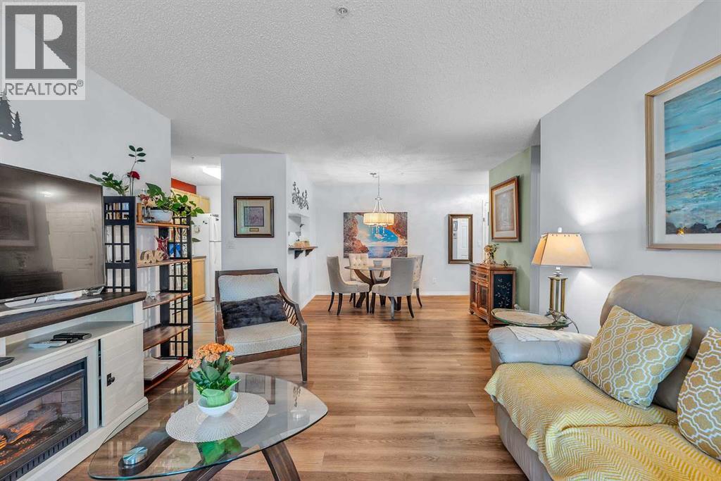 106, 2022 Canyon Meadows Drive Se, Calgary, Alberta  T1J 7H1 - Photo 7 - A2255765