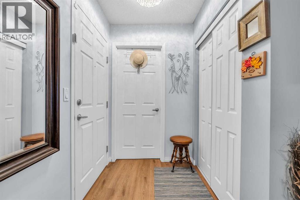 106, 2022 Canyon Meadows Drive Se, Calgary, Alberta  T1J 7H1 - Photo 3 - A2255765