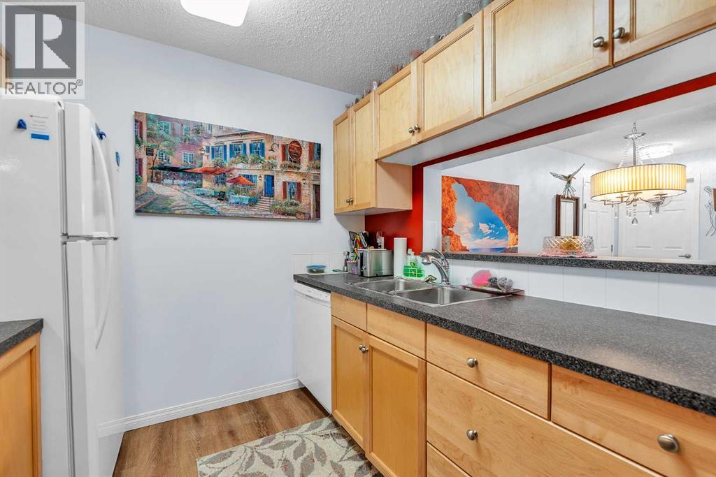 106, 2022 Canyon Meadows Drive Se, Calgary, Alberta  T1J 7H1 - Photo 11 - A2255765