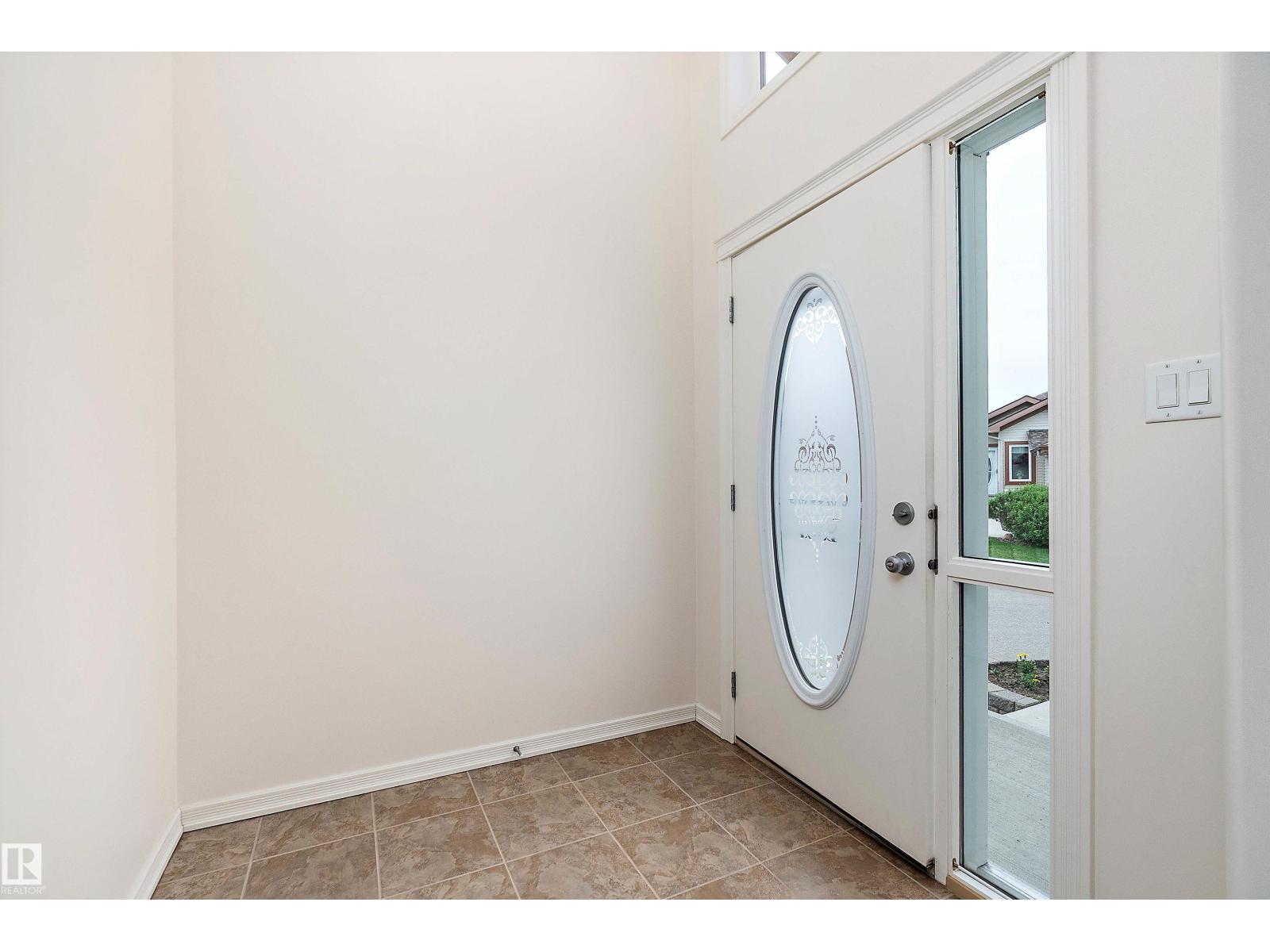 #23 2815 34 Av Nw, Edmonton, Alberta  T6C 0K7 - Photo 3 - E4442218
