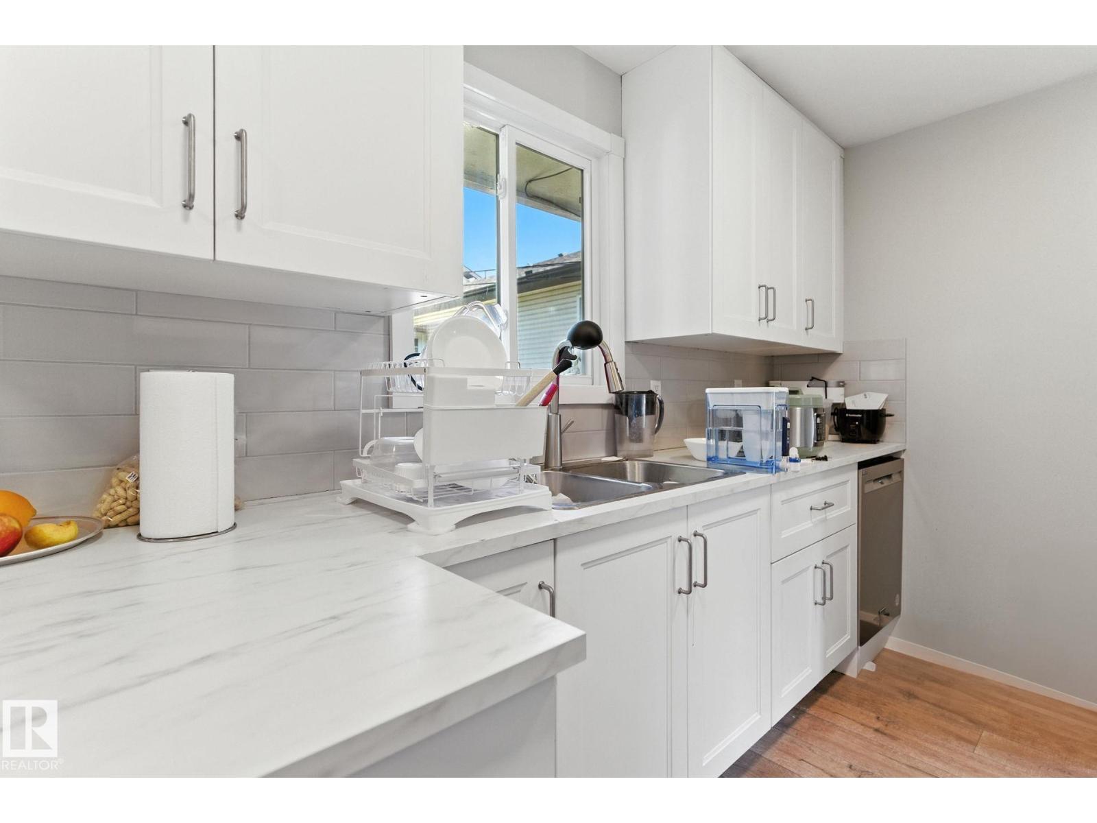 10505 154 St Nw, Edmonton, Alberta  T5P 2J1 - Photo 3 - E4459508