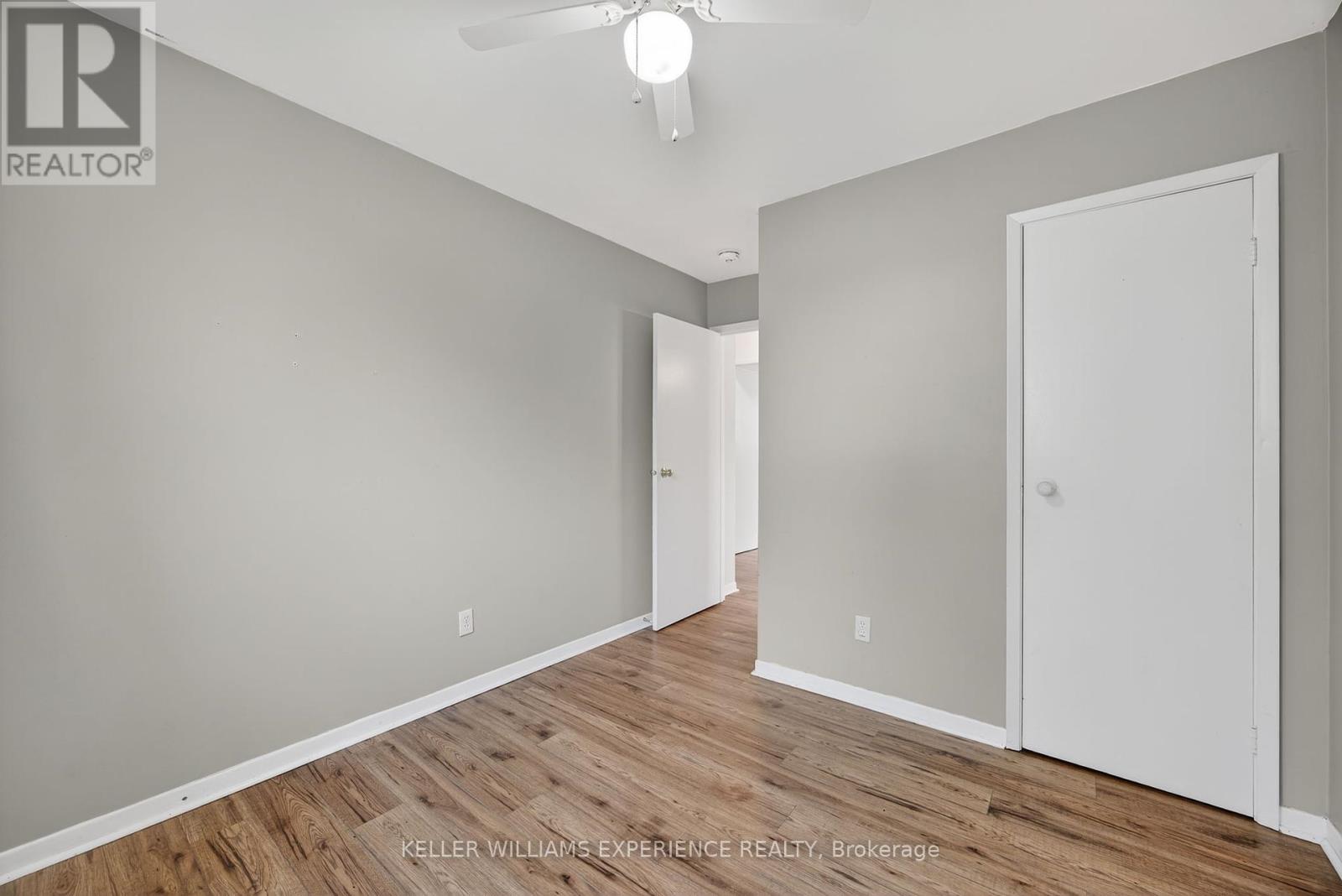 79 Carlton Road, Barrie, Ontario  L4M 5K8 - Photo 35 - S12427206