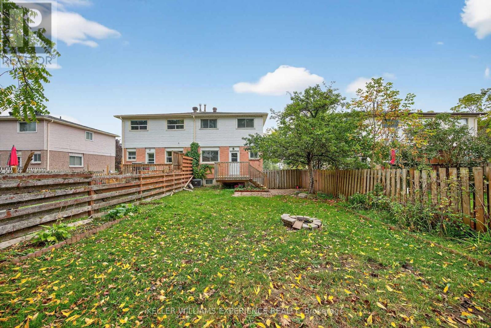 79 Carlton Road, Barrie, Ontario  L4M 5K8 - Photo 39 - S12427206