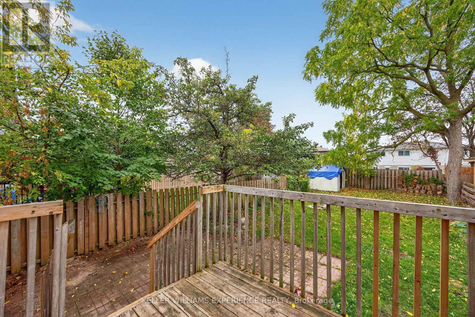 79 Carlton Road, Barrie, Ontario  L4M 5K8 - Photo 4 - S12427206
