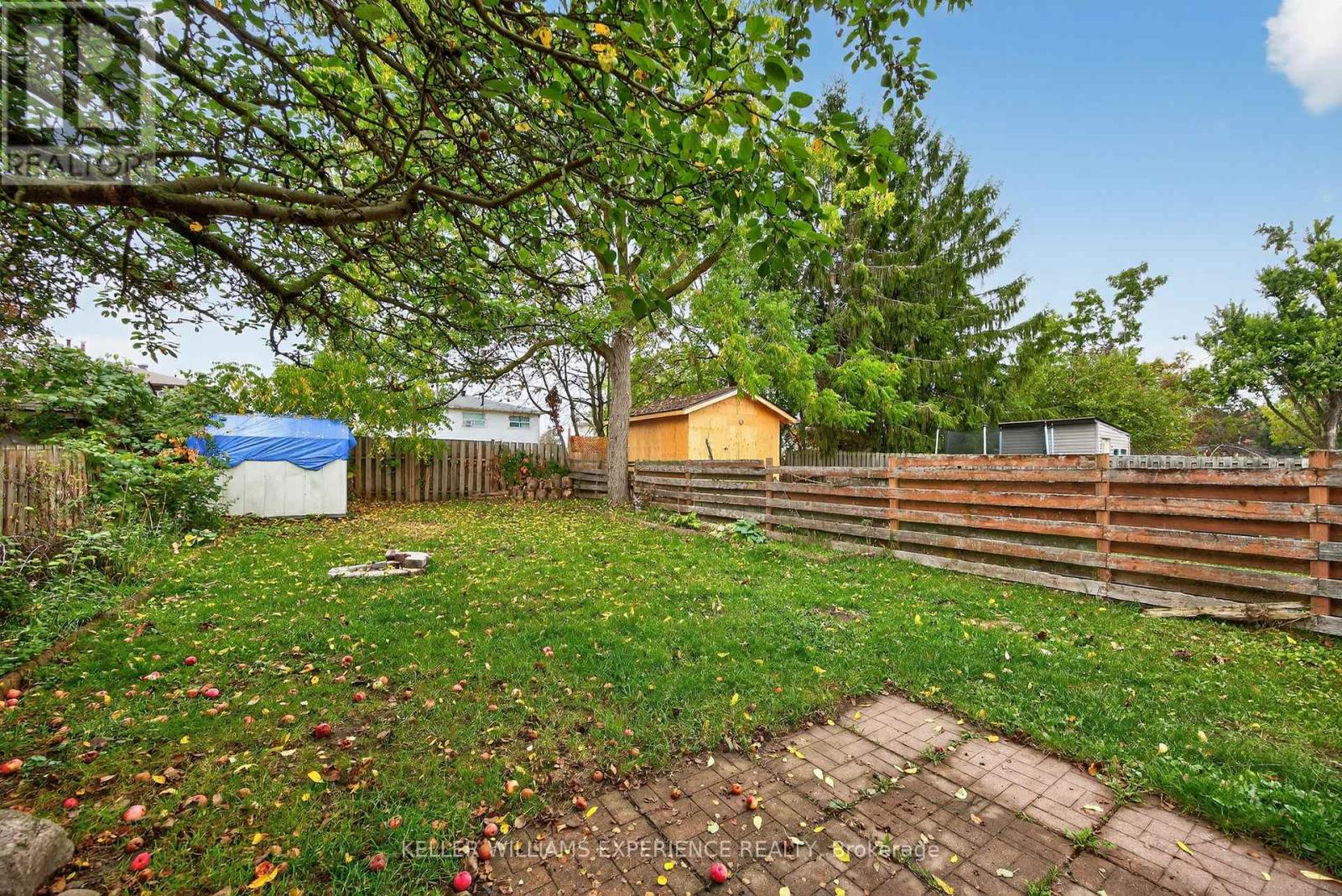 79 Carlton Road, Barrie, Ontario  L4M 5K8 - Photo 42 - S12427206