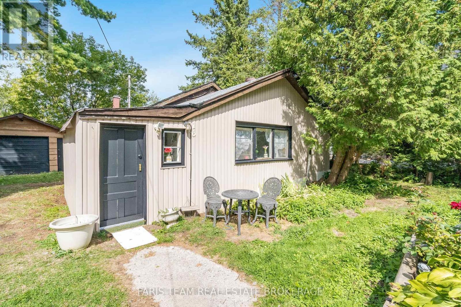 16 Waterside Drive, Tay, Ontario  L0K 1R0 - Photo 3 - S12427263