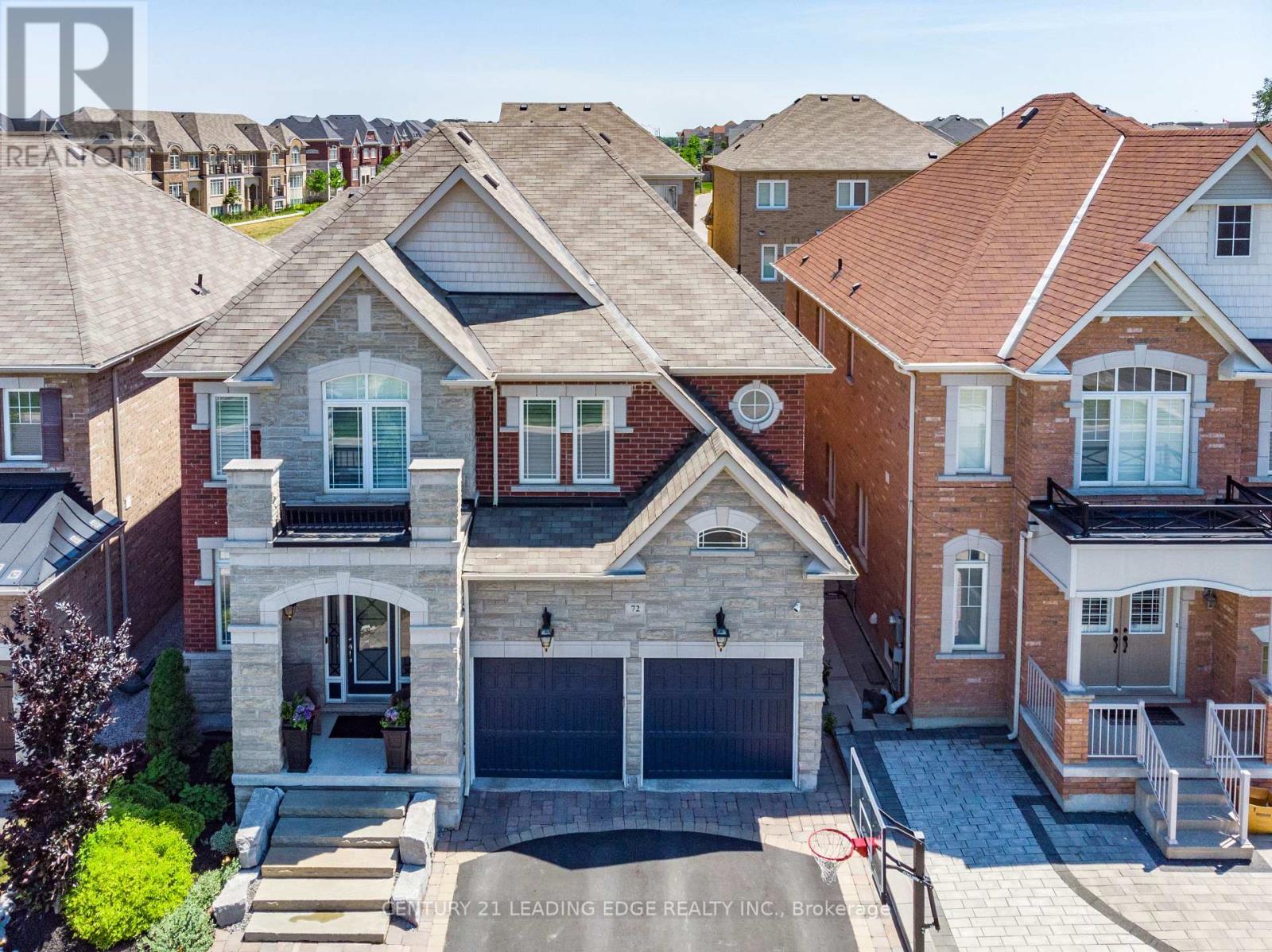 72 Pelister Drive, Markham, Ontario  L6E 0M7 - Photo 3 - N12426182