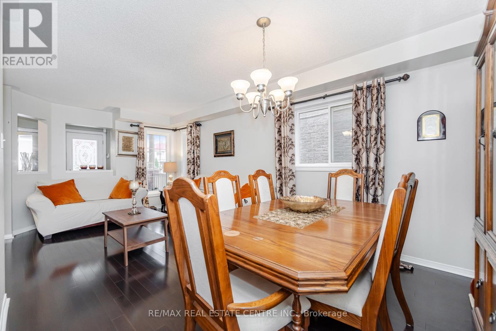 59 Vintage Gate, Brampton, Ontario  L6X 5C3 - Photo 14 - W12427157