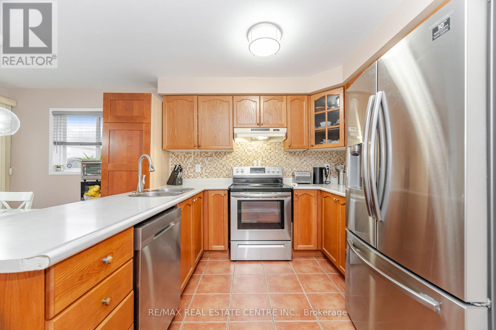 59 Vintage Gate, Brampton, Ontario  L6X 5C3 - Photo 17 - W12427157