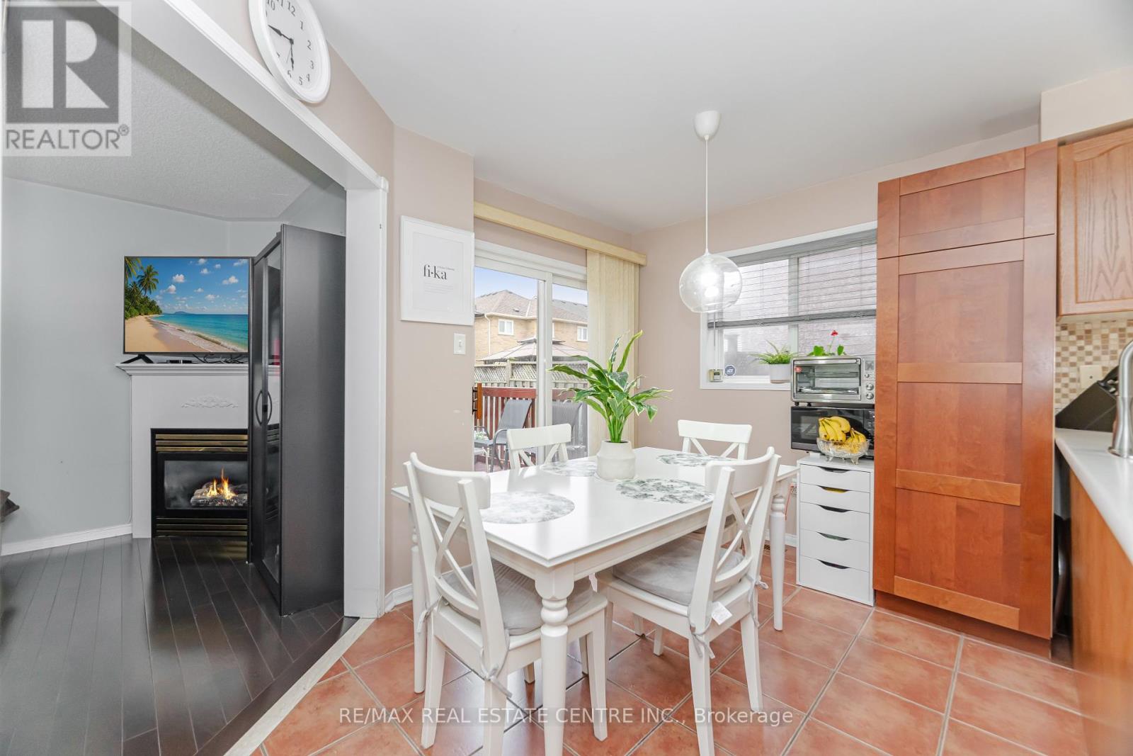 59 Vintage Gate, Brampton, Ontario  L6X 5C3 - Photo 19 - W12427157