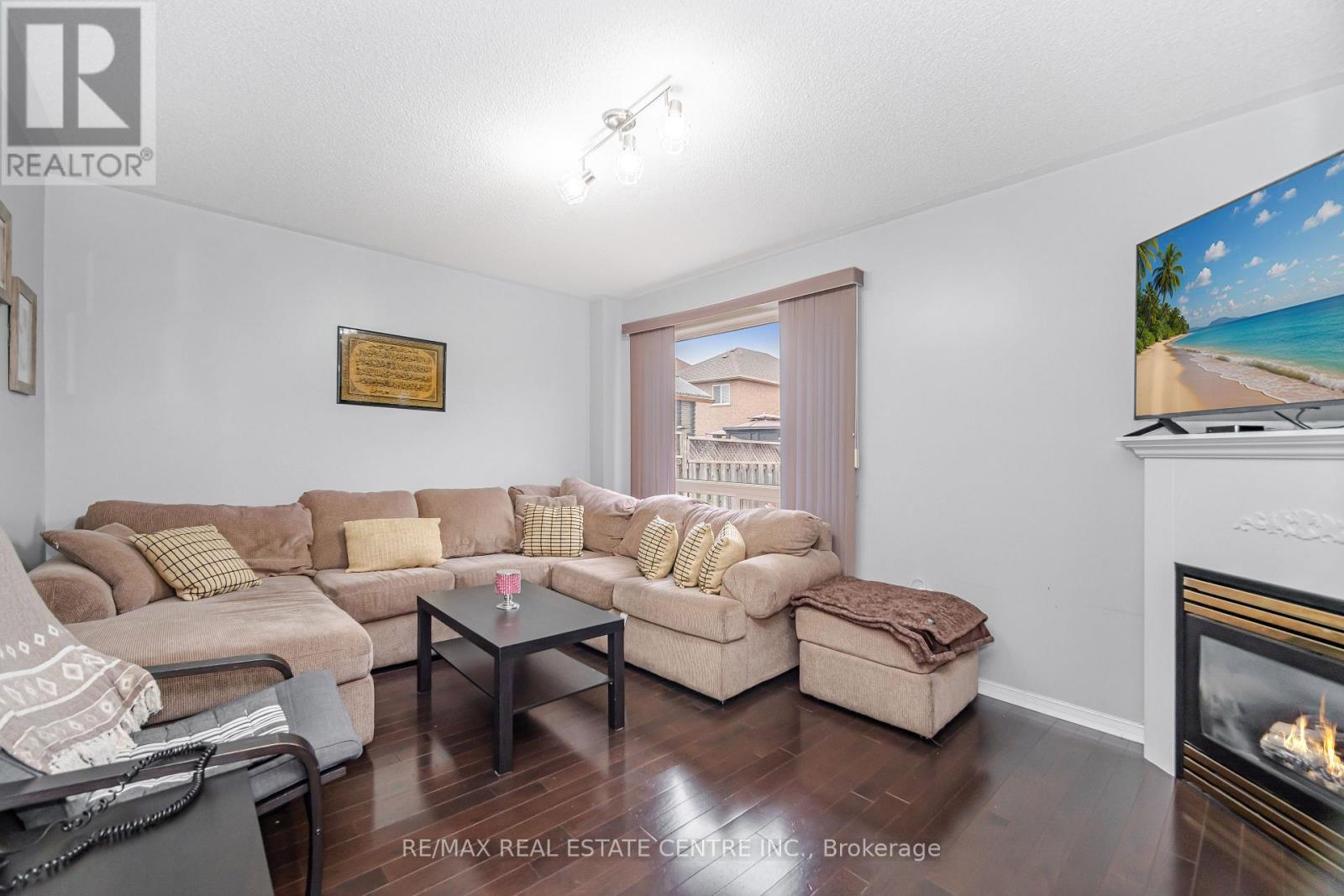 59 Vintage Gate, Brampton, Ontario  L6X 5C3 - Photo 22 - W12427157