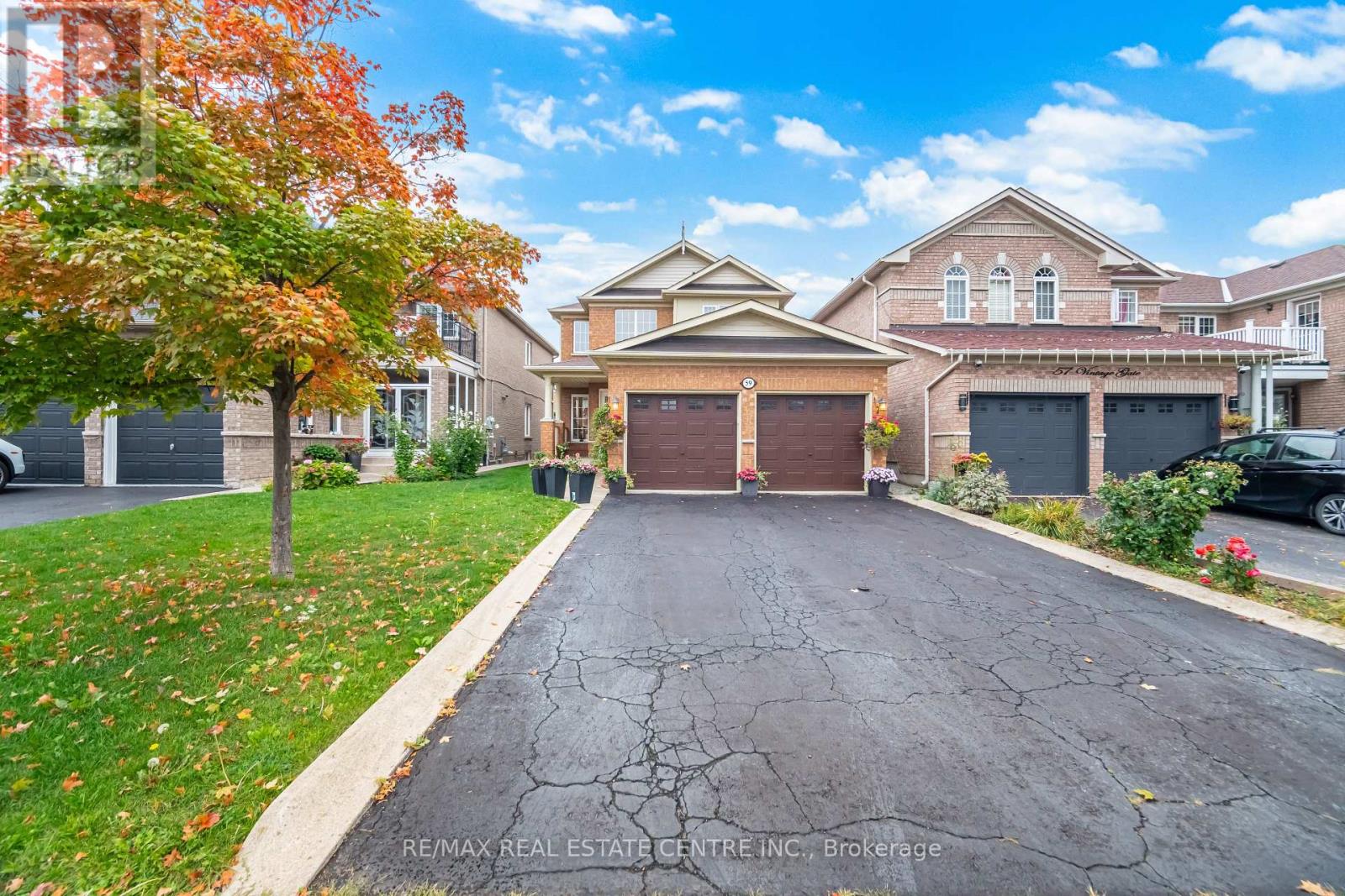 59 Vintage Gate, Brampton, Ontario  L6X 5C3 - Photo 3 - W12427157