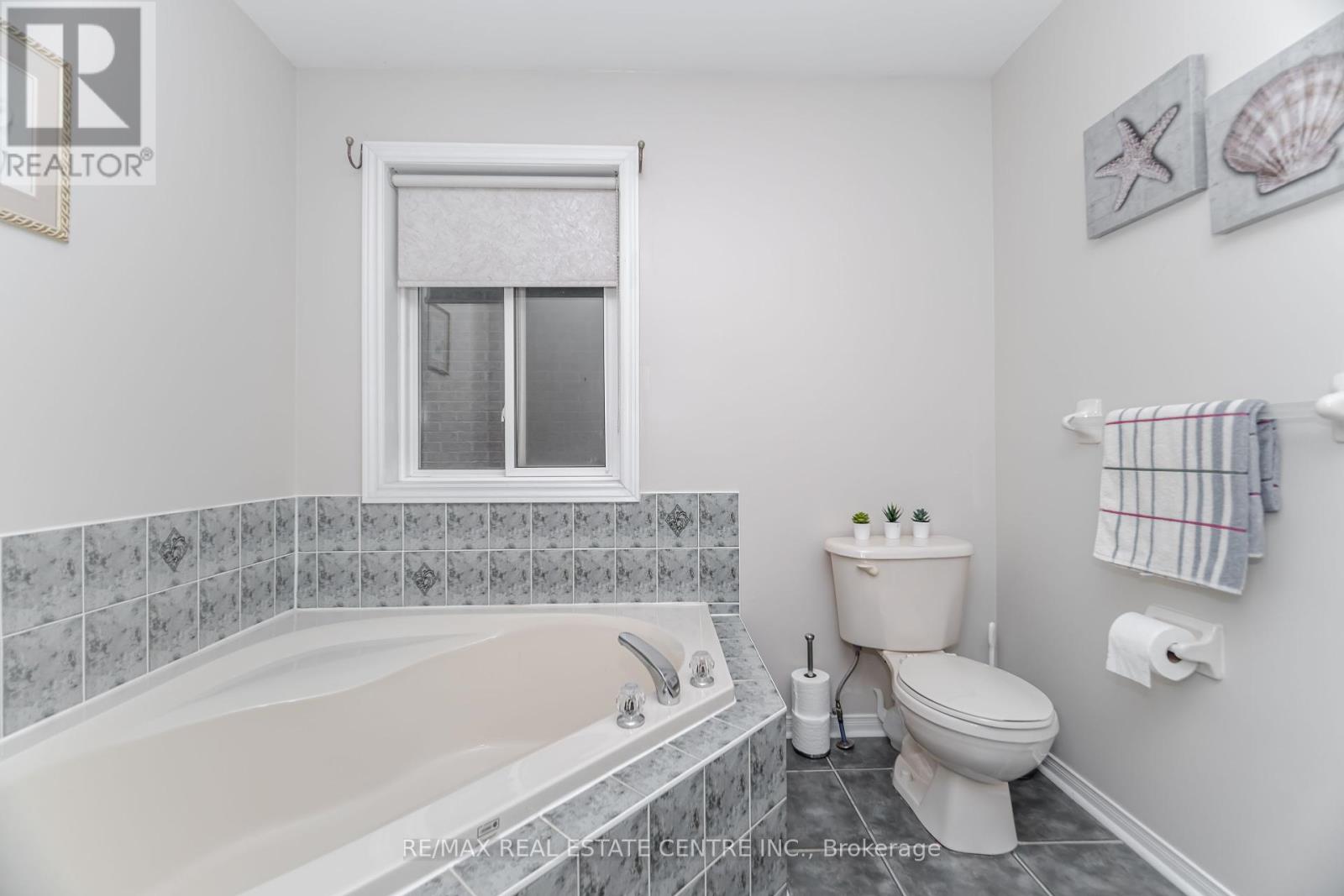 59 Vintage Gate, Brampton, Ontario  L6X 5C3 - Photo 35 - W12427157