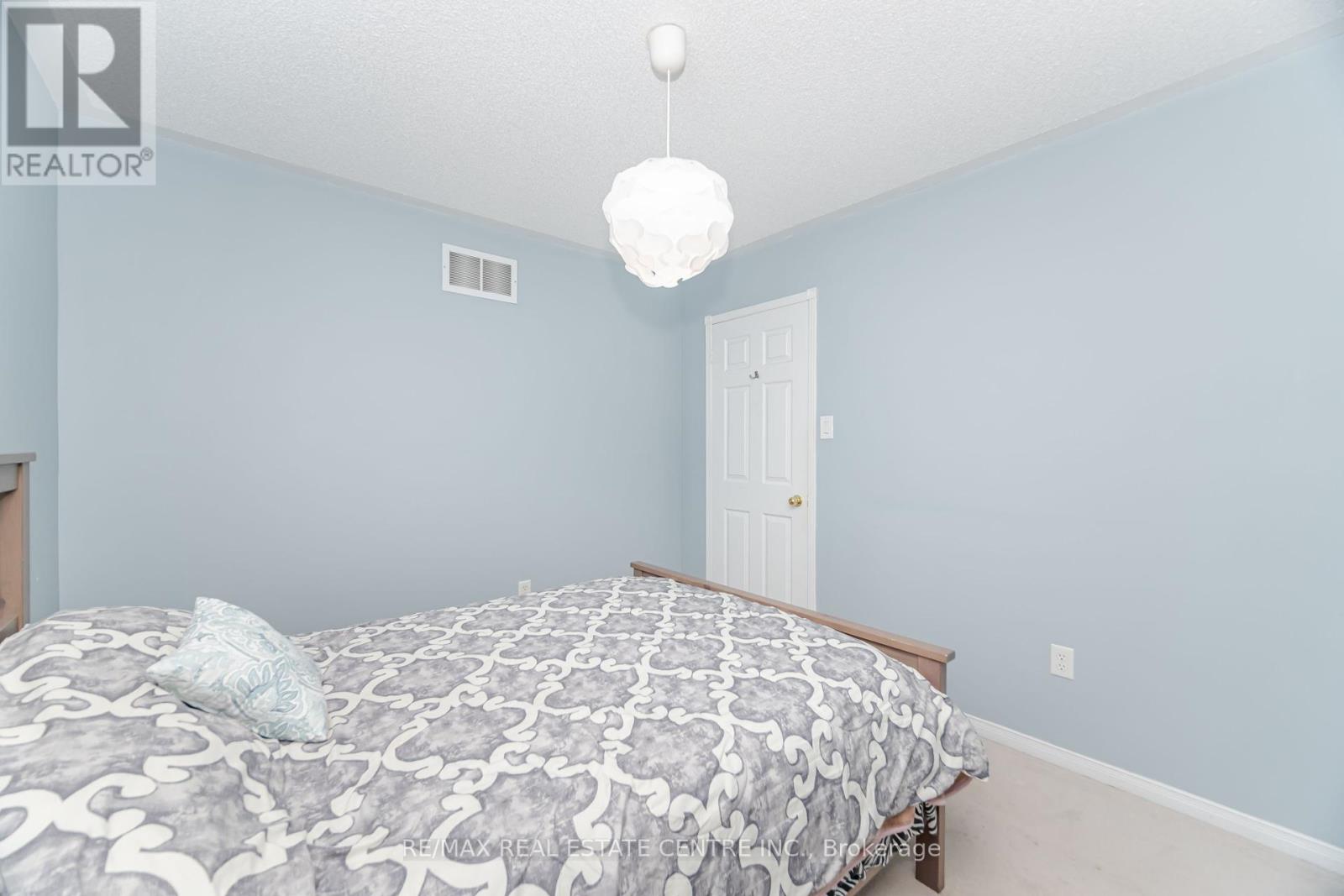 59 Vintage Gate, Brampton, Ontario  L6X 5C3 - Photo 38 - W12427157
