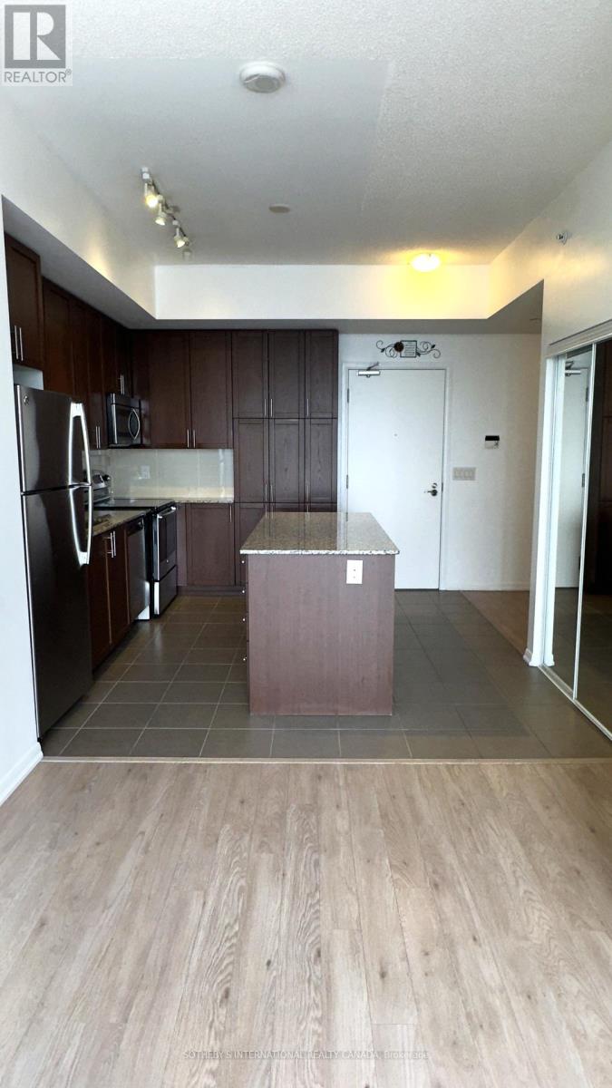 802 - 830 Lawrence Avenue W, Toronto, Ontario  M6A 1C3 - Photo 8 - W12427180