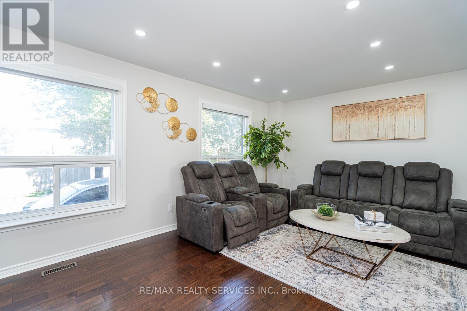 172 Hansen Road, Brampton, Ontario  L6V 2G6 - Photo 14 - W12427193