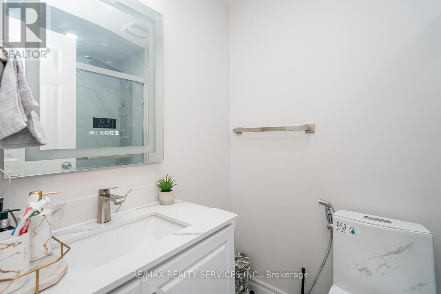 172 Hansen Road, Brampton, Ontario  L6V 2G6 - Photo 24 - W12427193