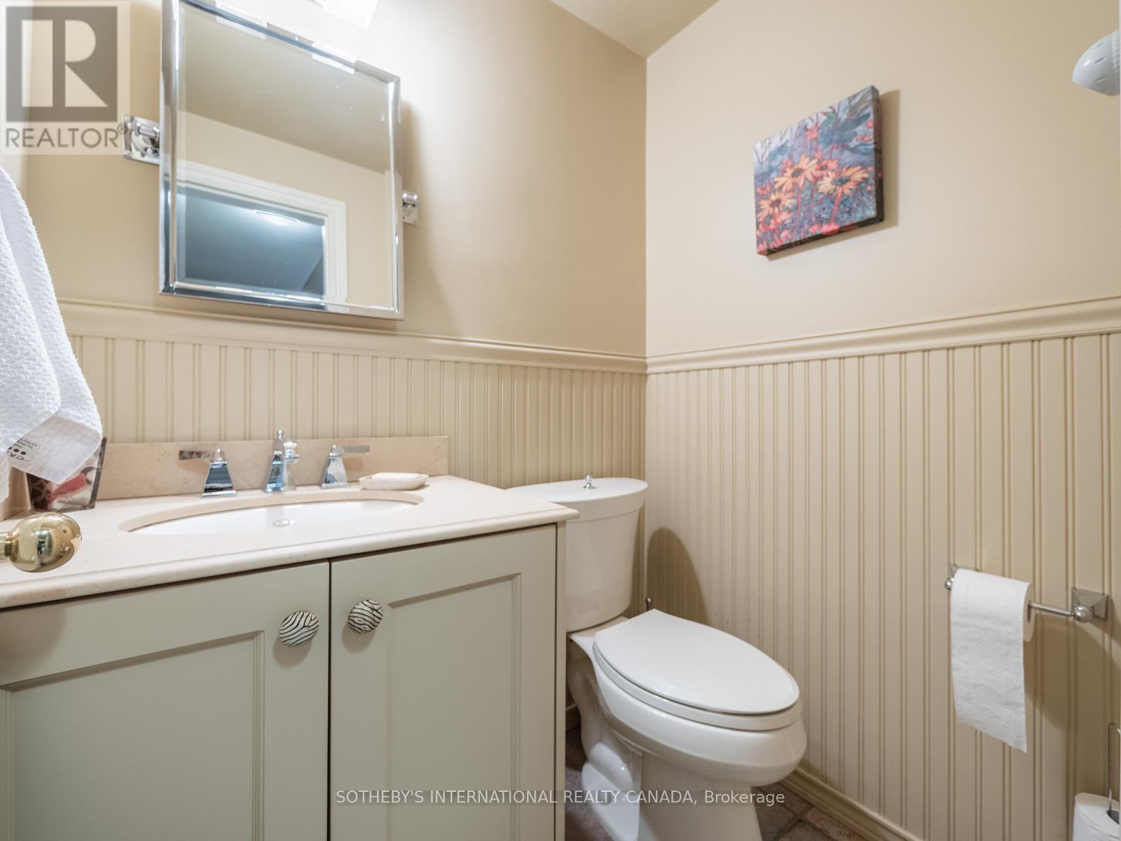 1601 Calumet Place, Mississauga, Ontario  L5J 3B1 - Photo 15 - W12427213
