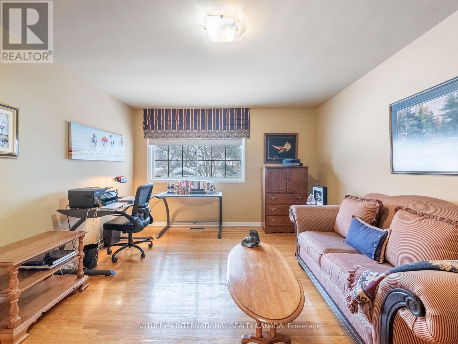 1601 Calumet Place, Mississauga, Ontario  L5J 3B1 - Photo 25 - W12427213