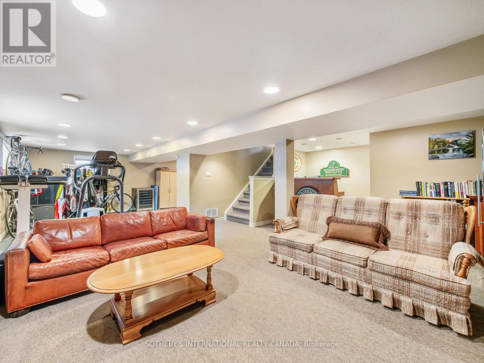 1601 Calumet Place, Mississauga, Ontario  L5J 3B1 - Photo 34 - W12427213