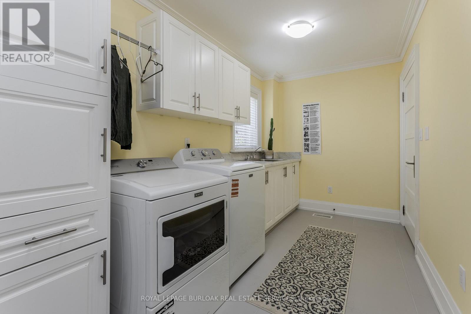 694 Cedar Avenue, Burlington, Ontario  L7T 2R7 - Photo 26 - W12427262