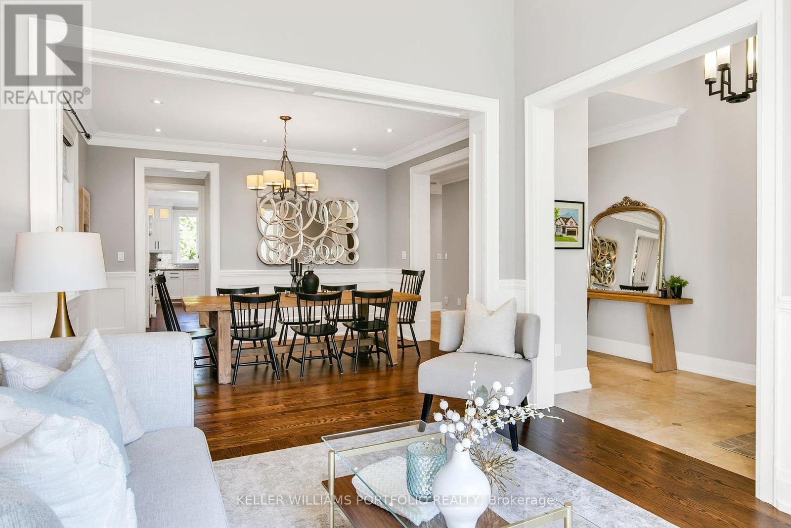 7 Maydolph Road, Toronto, Ontario  M9B 1V5 - Photo 7 - W12427276