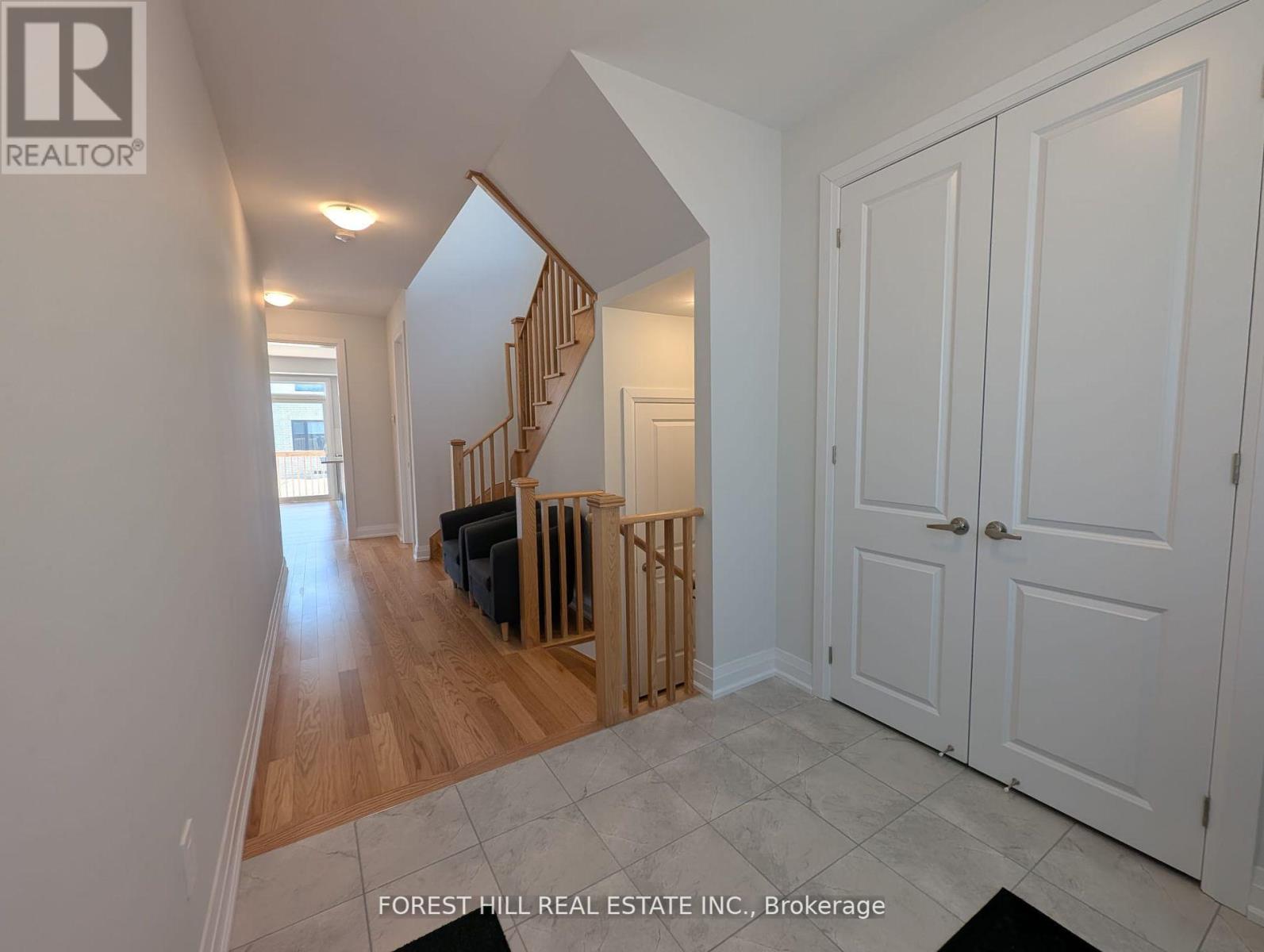 146 St Joseph Road, Kawartha Lakes, Ontario  K9V 0R8 - Photo 7 - X12427175