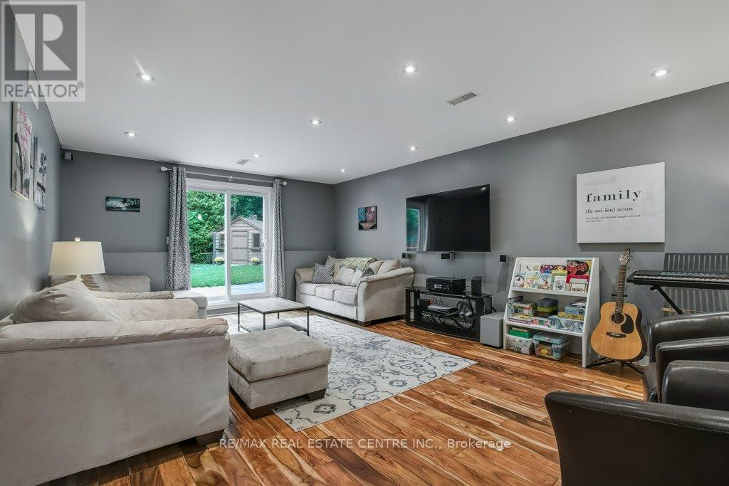 36 Crystal Court, Cambridge, Ontario  N1R 7T2 - Photo 13 - X12427201