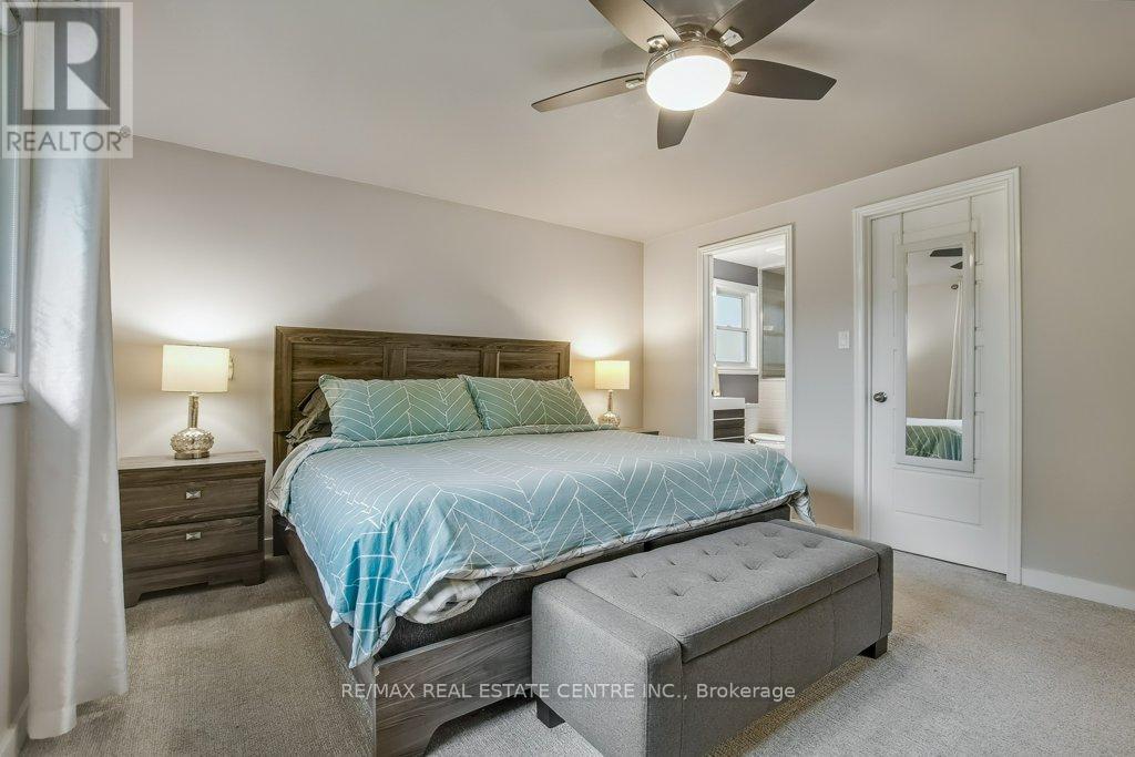 36 Crystal Court, Cambridge, Ontario  N1R 7T2 - Photo 21 - X12427201