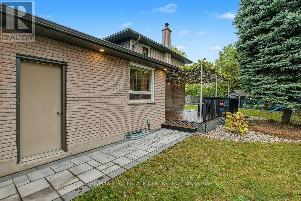 36 Crystal Court, Cambridge, Ontario  N1R 7T2 - Photo 27 - X12427201