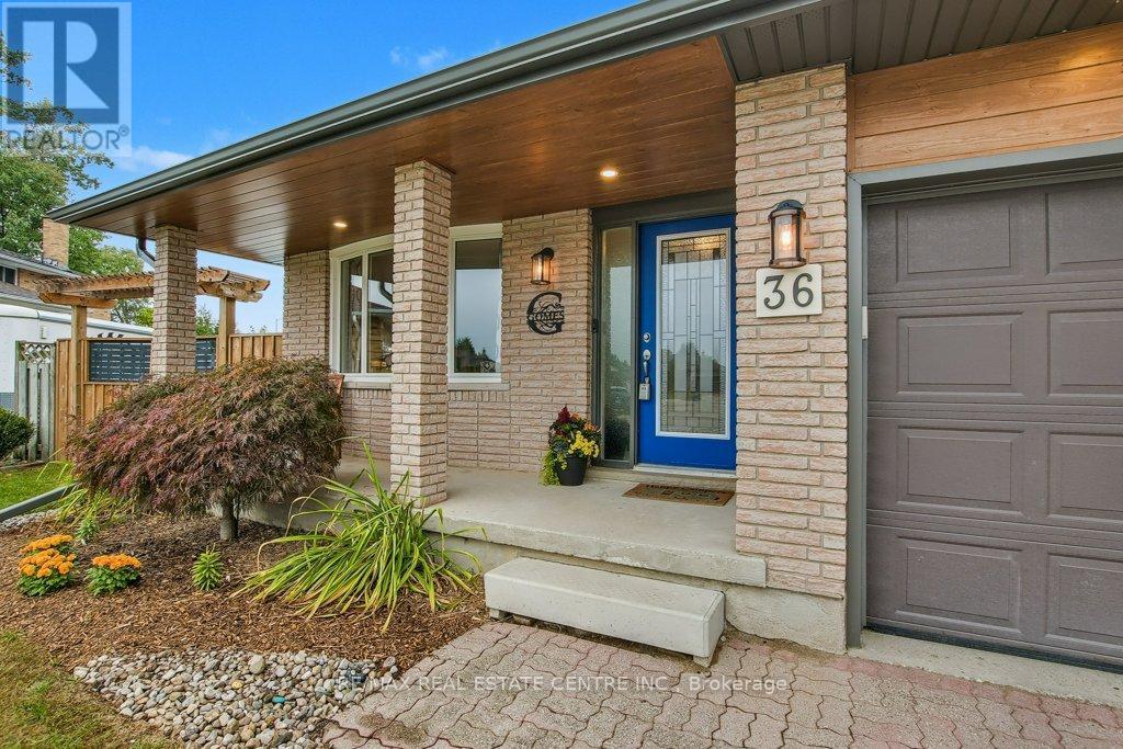 36 Crystal Court, Cambridge, Ontario  N1R 7T2 - Photo 3 - X12427201