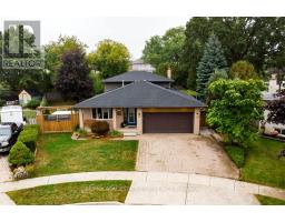36 CRYSTAL COURT, Cambridge, Ontario