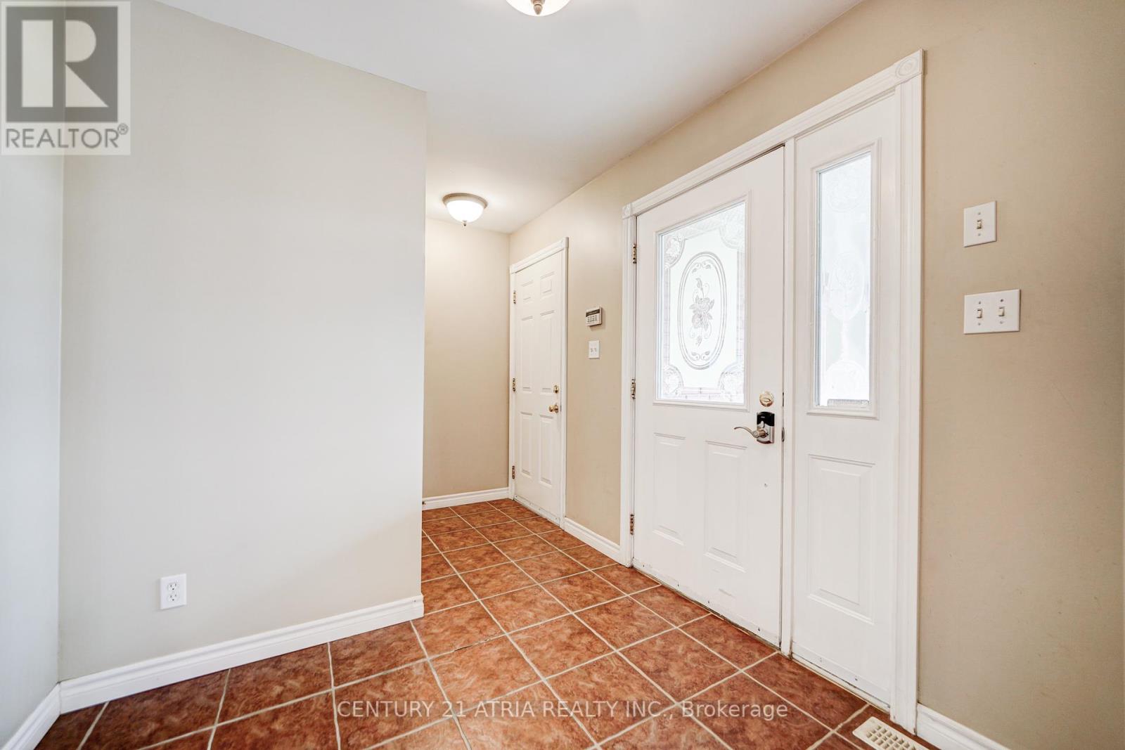 1654 Ravenwood Drive, Peterborough, Ontario  K9K 2R1 - Photo 2 - X12427214