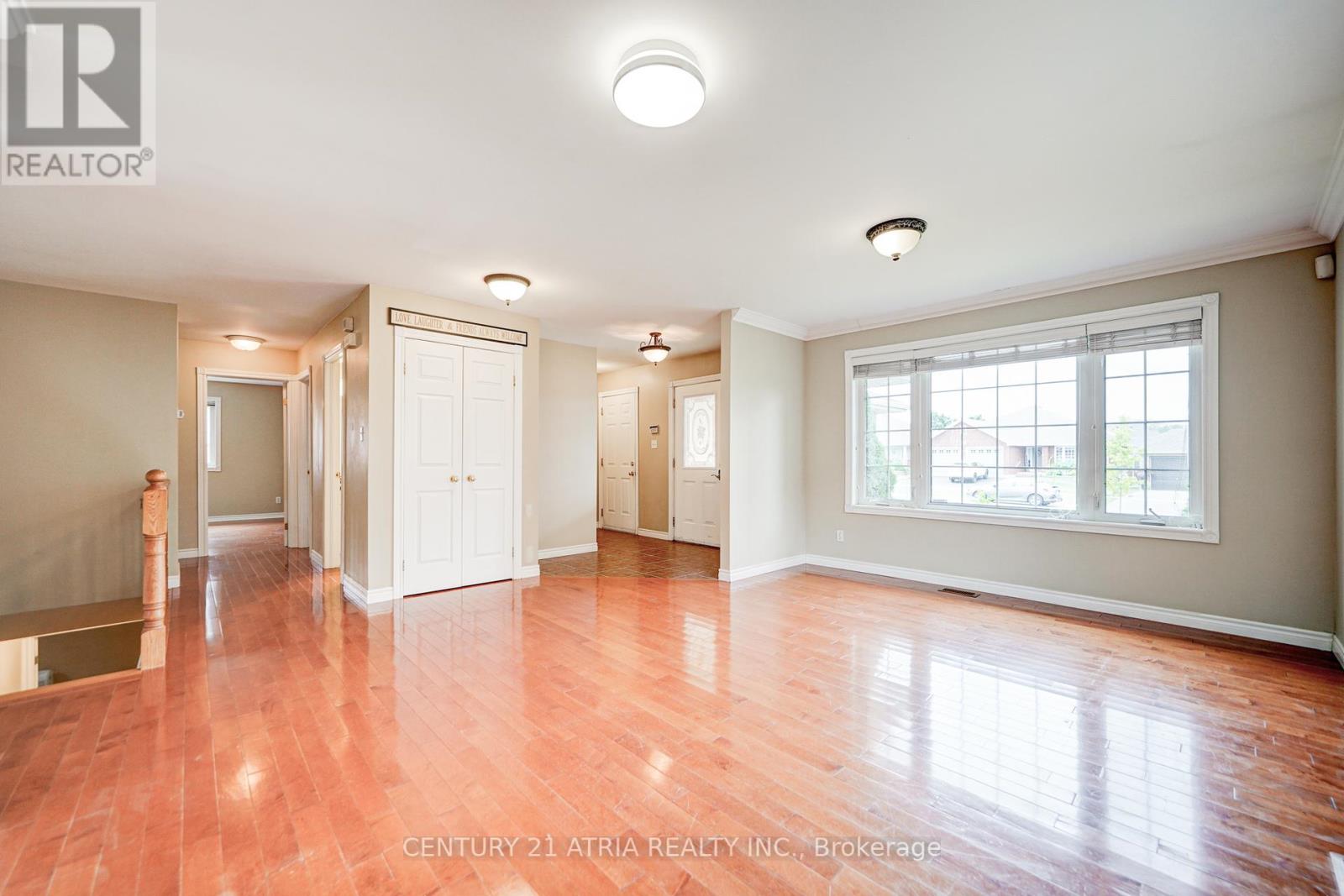 1654 Ravenwood Drive, Peterborough, Ontario  K9K 2R1 - Photo 5 - X12427214