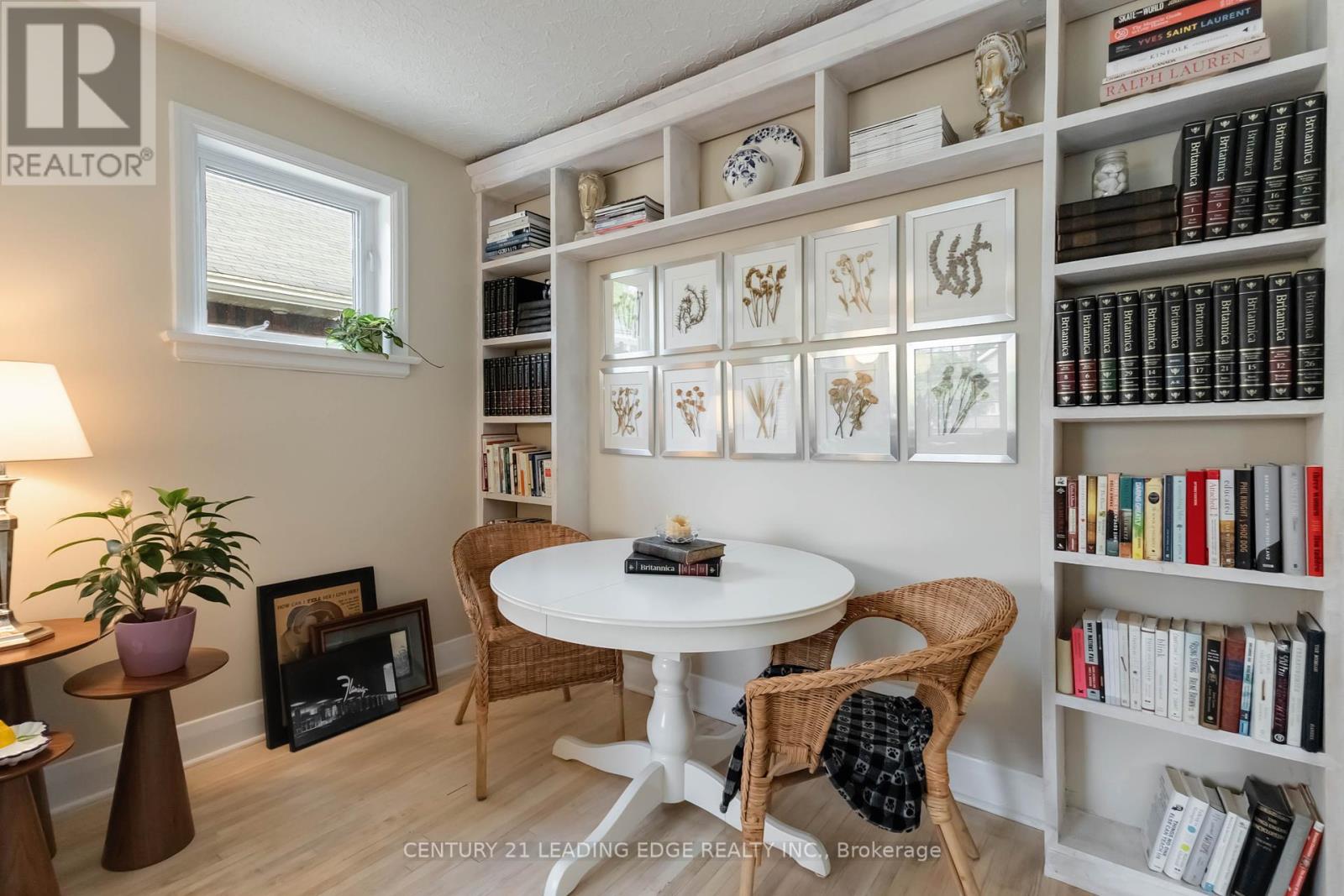 657 Emery Street, London South, Ontario  N6C 2G3 - Photo 14 - X12427225