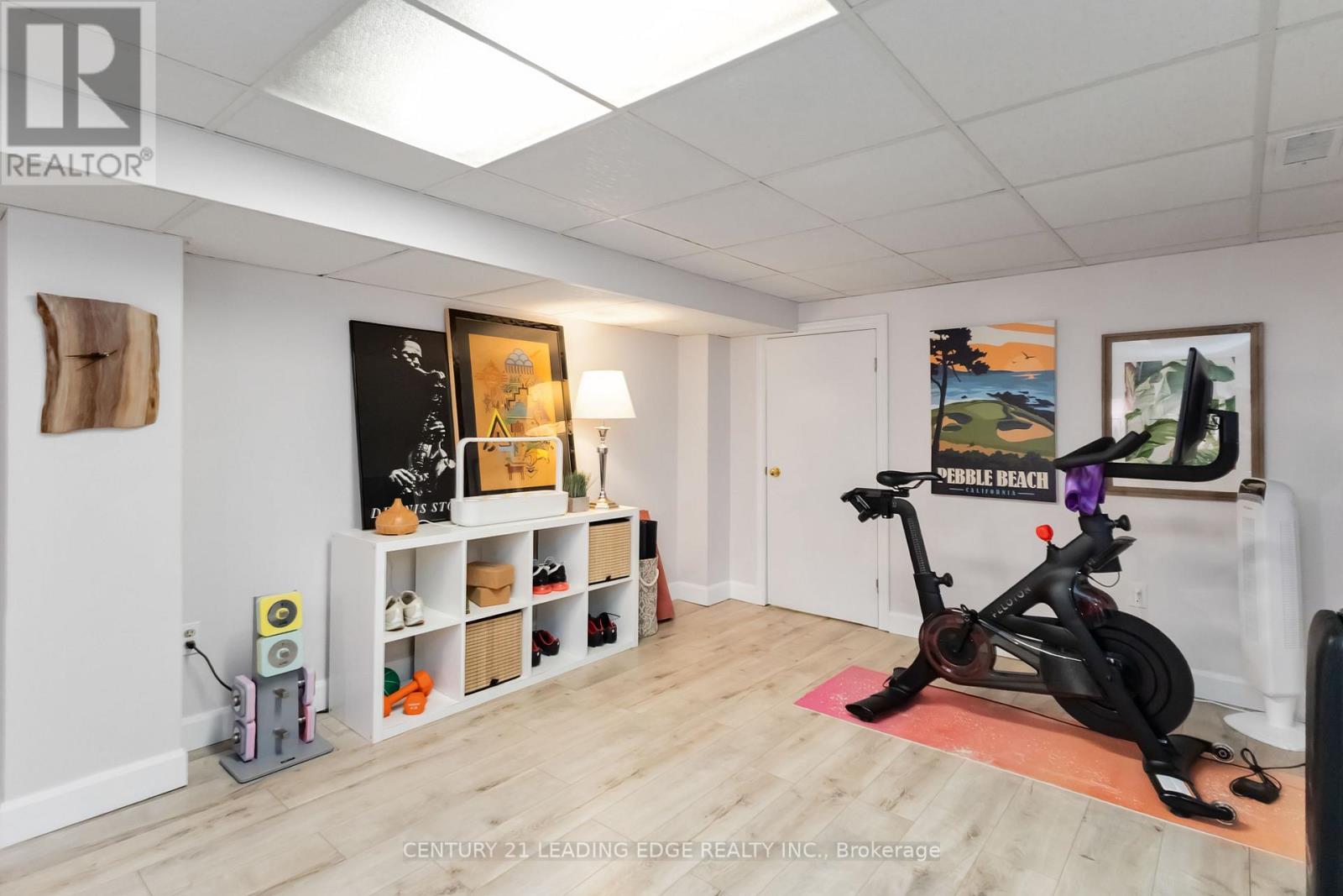 657 Emery Street, London South, Ontario  N6C 2G3 - Photo 31 - X12427225