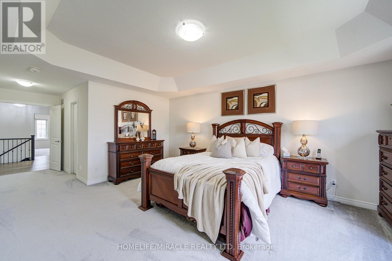 2 William Dunlop Street, Kitchener, Ontario  N2R 0N7 - Photo 26 - X12427233