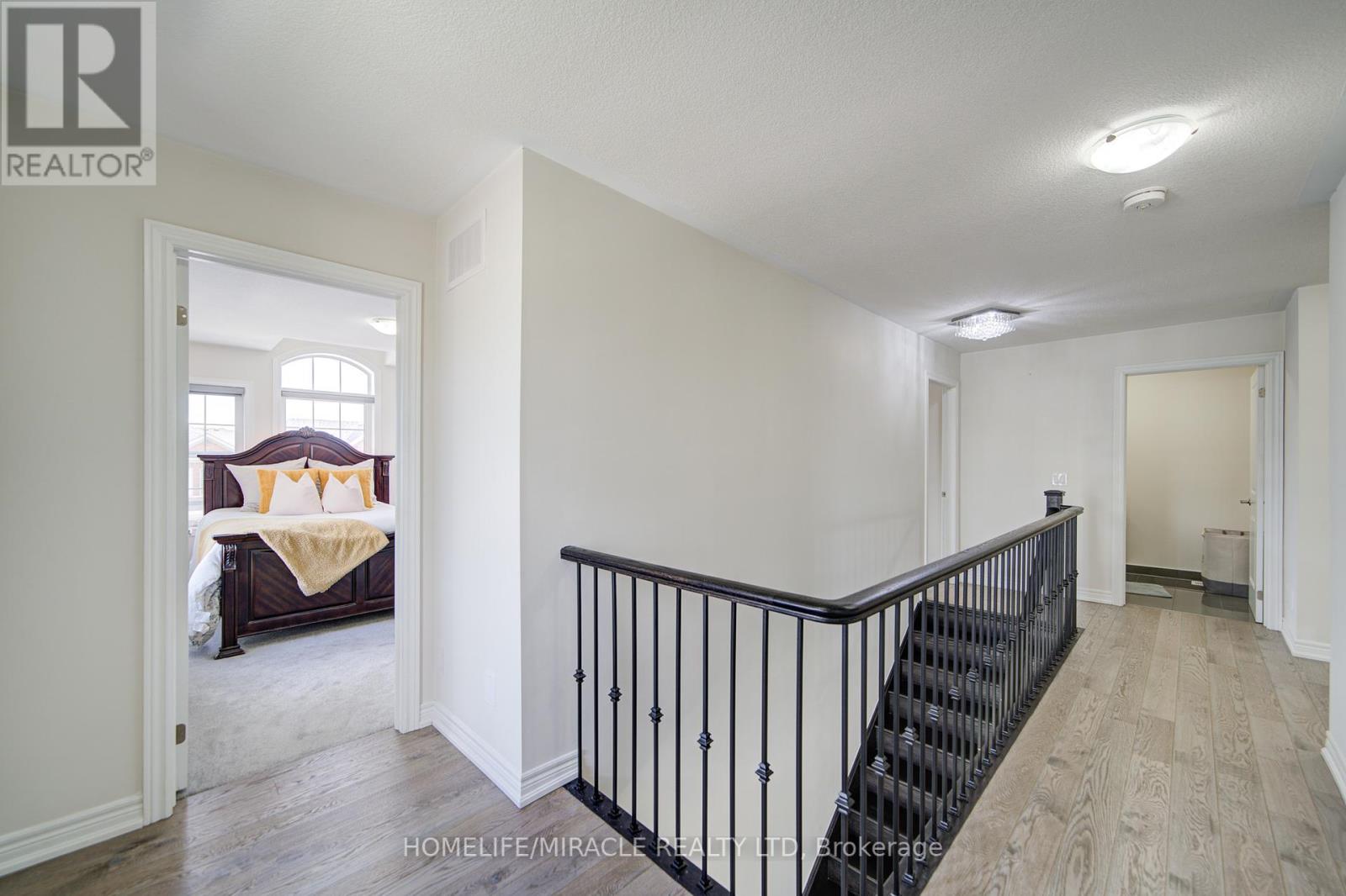 2 William Dunlop Street, Kitchener, Ontario  N2R 0N7 - Photo 31 - X12427233