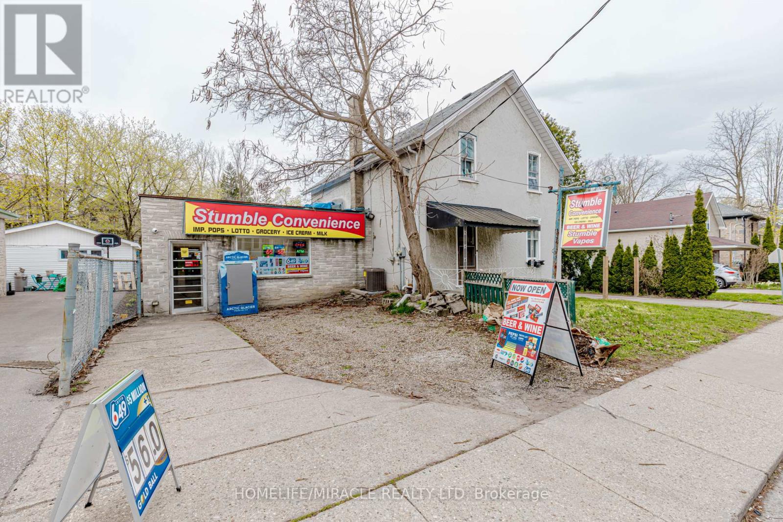 136 Cooper Street, Cambridge, Ontario  N3C 2N7 - Photo 2 - X12427237