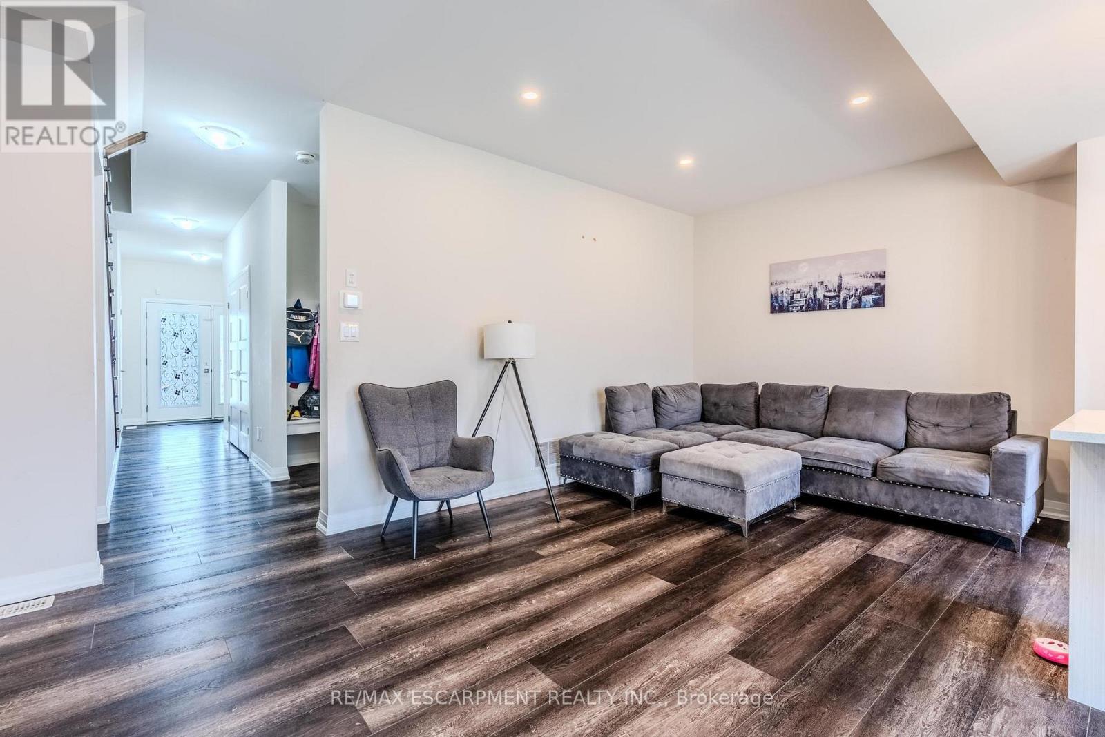 78 Jayla Lane, West Lincoln, Ontario  L0R 2A0 - Photo 10 - X12427277