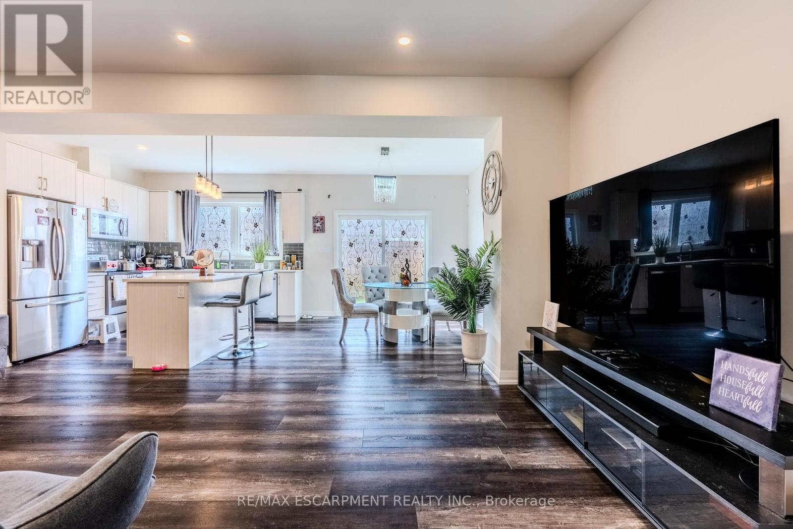 78 Jayla Lane, West Lincoln, Ontario  L0R 2A0 - Photo 8 - X12427277