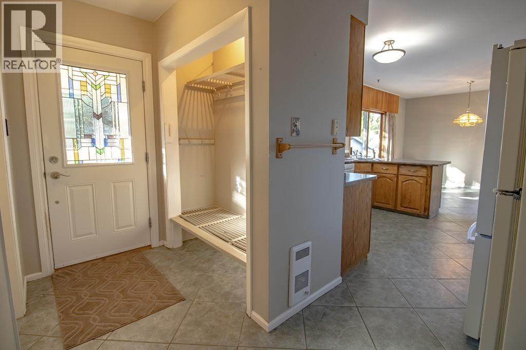 569 Birch Street, Fort St. James, British Columbia  V0J 1P0 - Photo 3 - R3052288