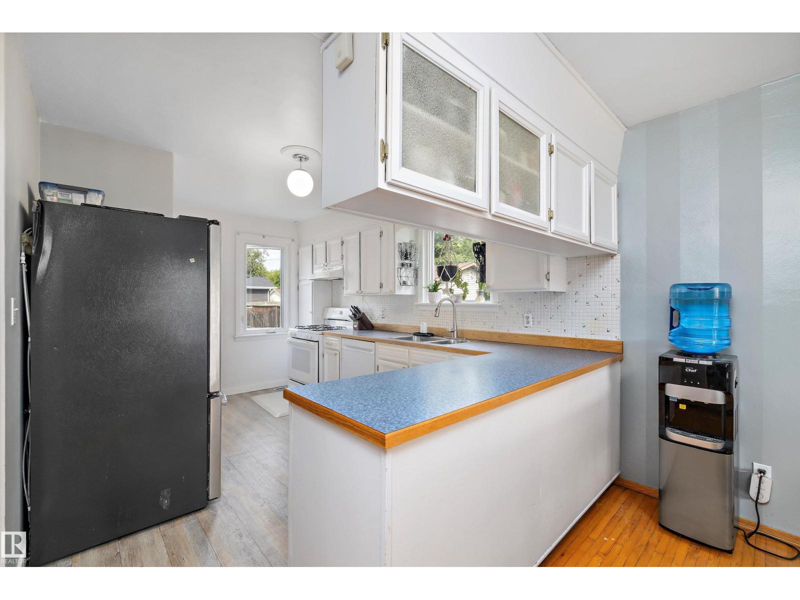 8006 75 St Nw, Edmonton, Alberta  T6C 2G7 - Photo 12 - E4459515