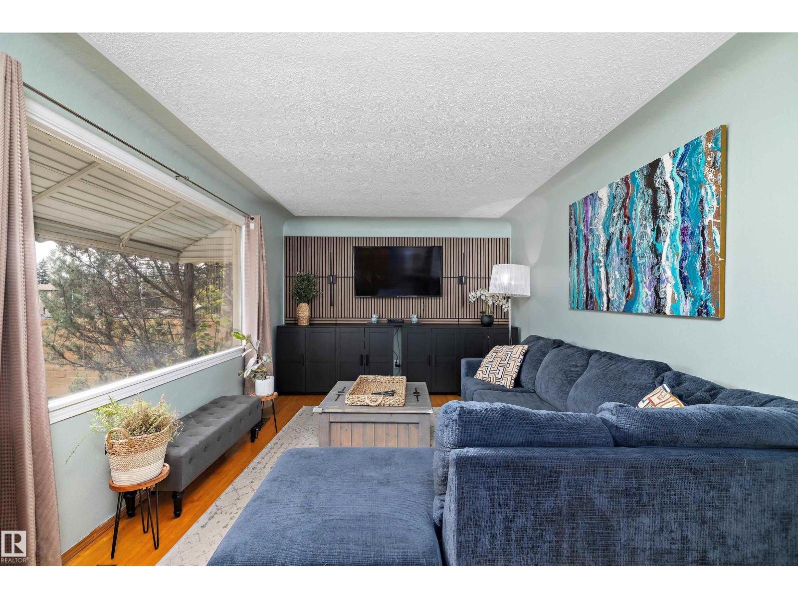 8006 75 St Nw, Edmonton, Alberta  T6C 2G7 - Photo 8 - E4459515