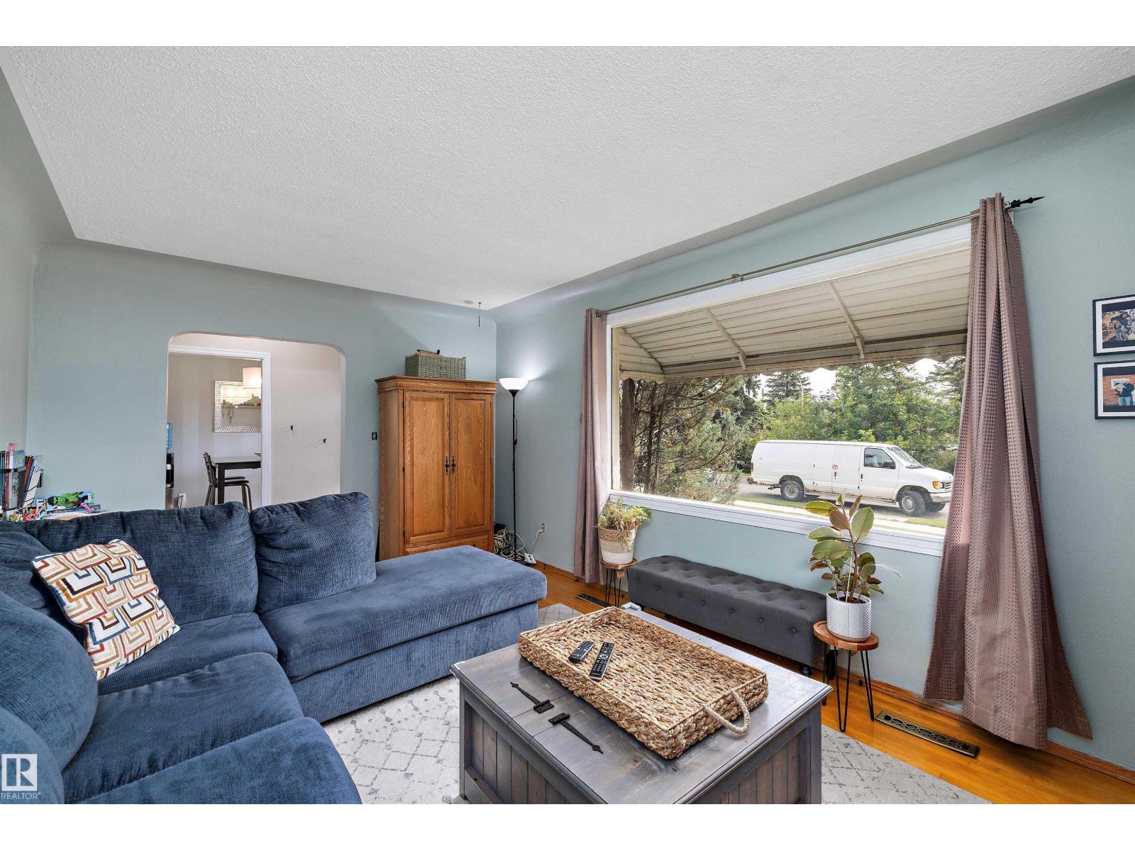 8006 75 St Nw, Edmonton, Alberta  T6C 2G7 - Photo 9 - E4459515