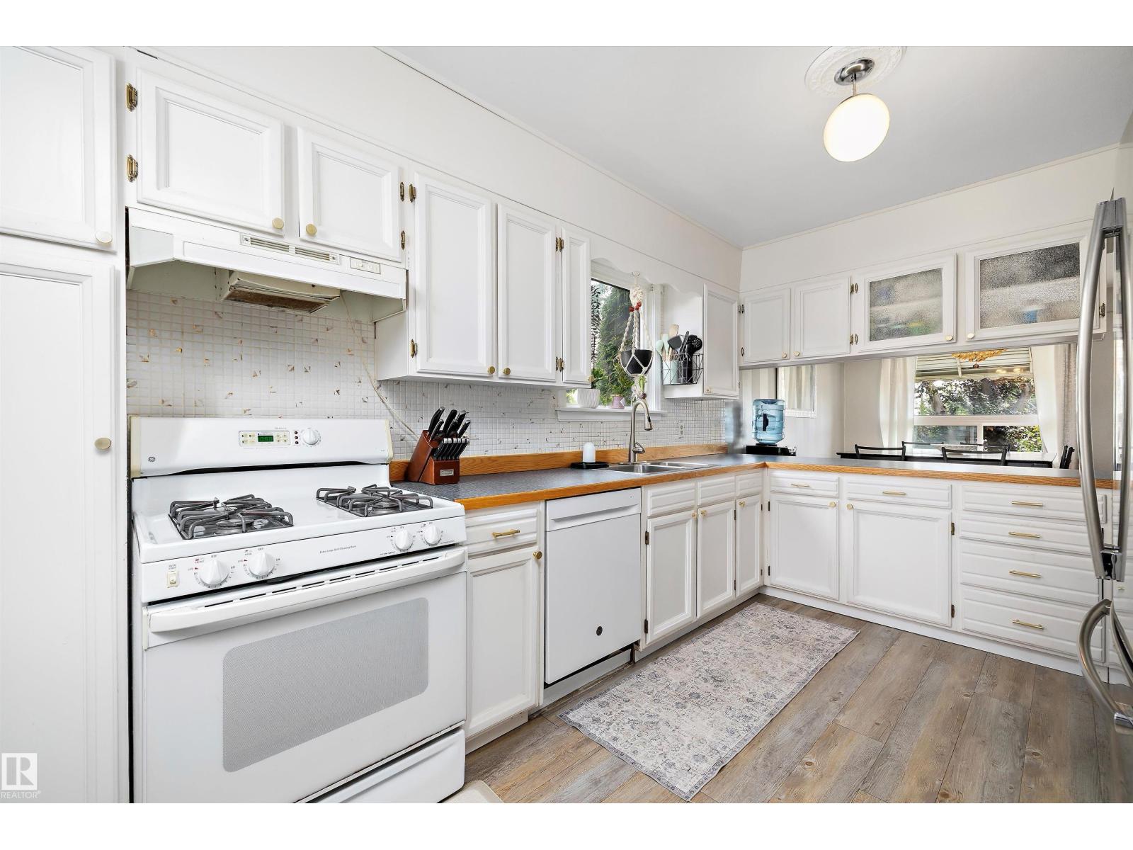8006 75 St Nw, Edmonton, Alberta  T6C 2G7 - Photo 15 - E4459515