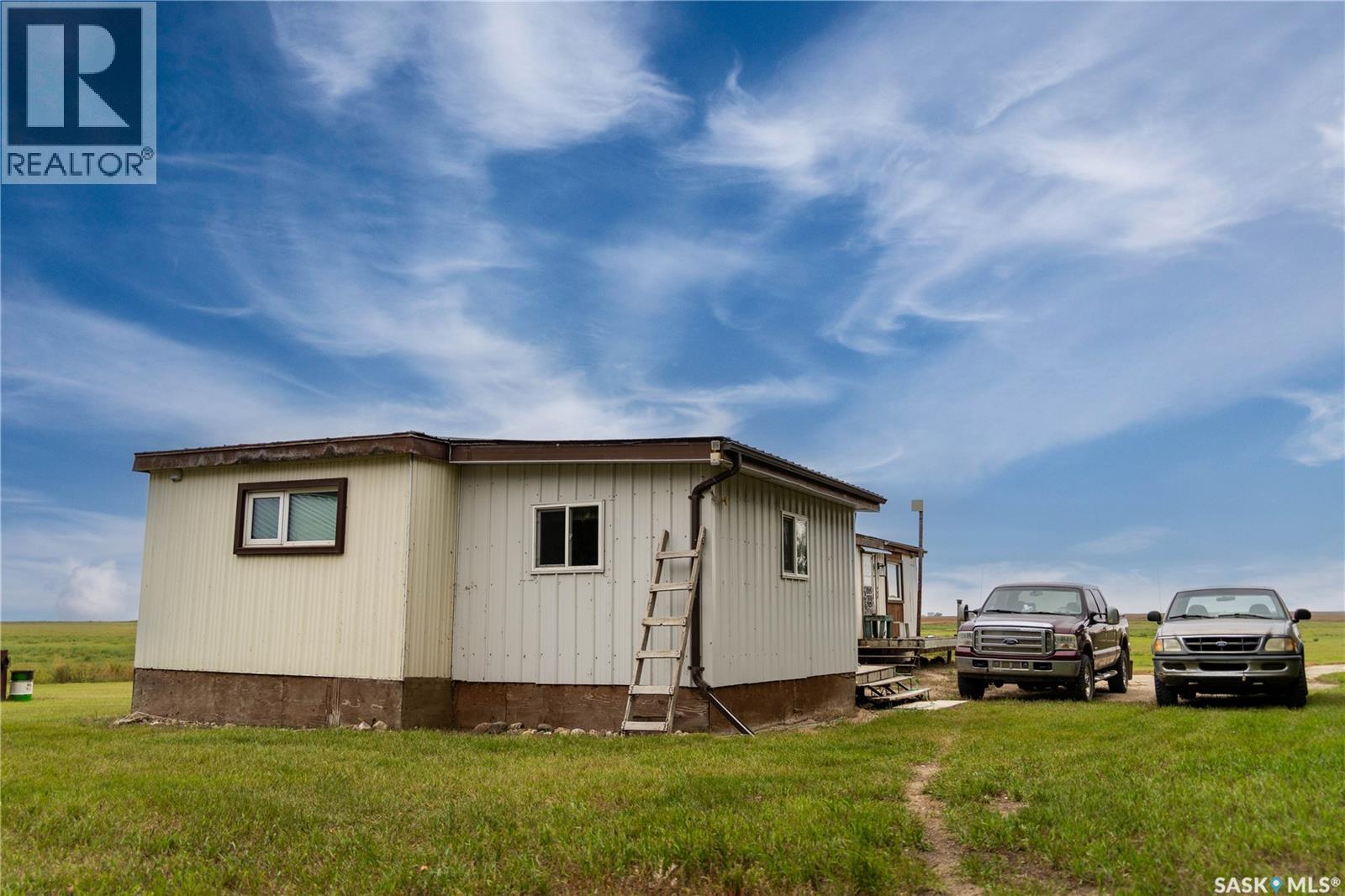 Ehman Home Quarter, Sarnia Rm No. 221, Saskatchewan  S0G 3C0 - Photo 12 - SK019390